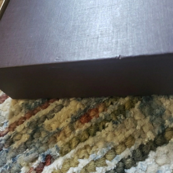 LOUIS VUITTON empty gift box w/cord - Picture 5 of 5